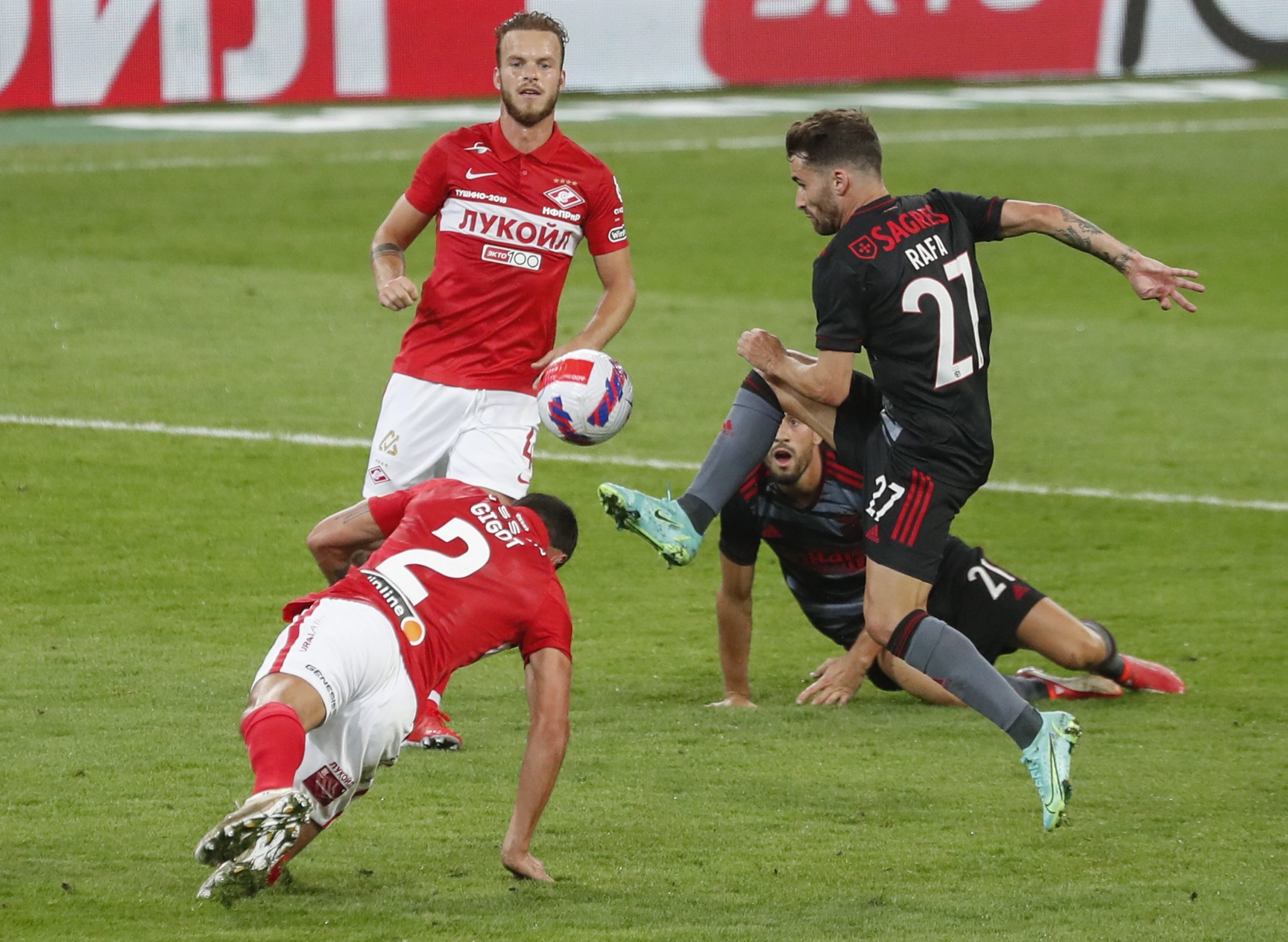 soi-keo-benfica-vs-spartak-moscow-2h-ngay-11-8-2021-2