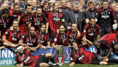 Dream team “trong mơ” của AC Milan: Francesco Totti kết hợp Xabi Alonso