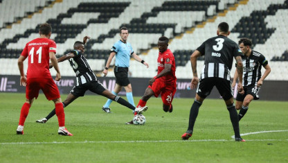 Soi kèo Besiktas vs Sivasspor 1h45, ngày 30/8/2022